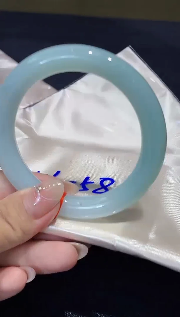 未镶嵌手镯翡翠翡翠手镯56