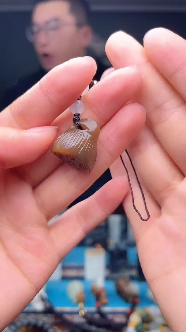 未镶嵌和田玉挂件1