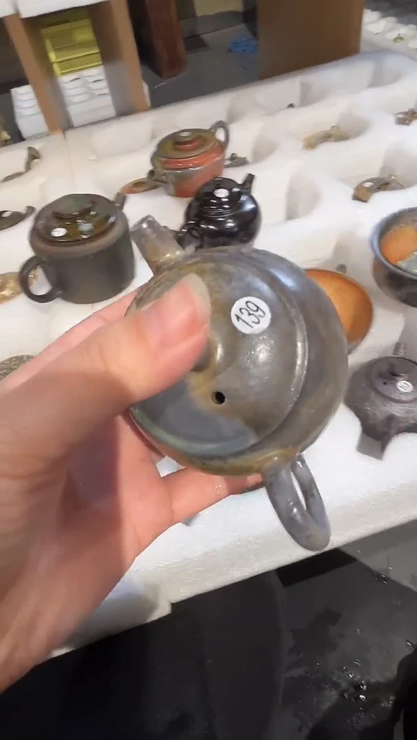 壶139号容量120-130ML中白泥