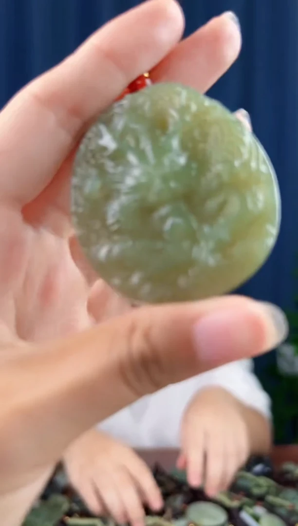 未镶嵌和田玉挂件拍一发一，多样性发货