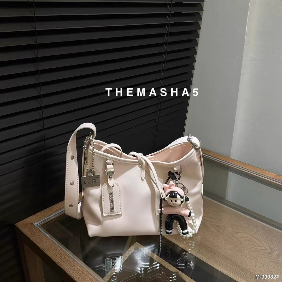 2025年小众设计女包时尚百搭单肩斜跨包轻奢版ins