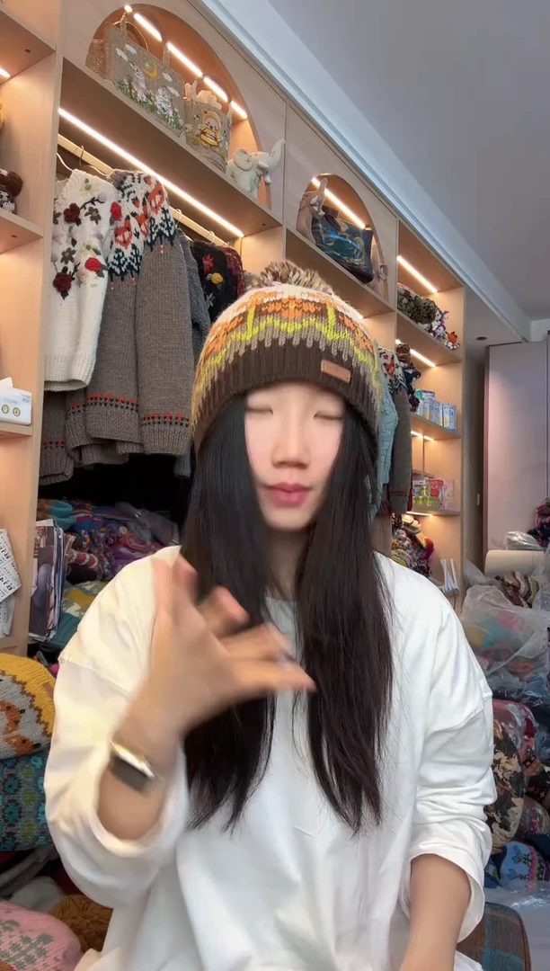 羊毛美利奴灰咖色金桂单球帽