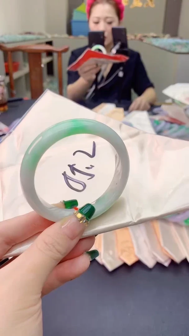翡翠手镯未镶嵌0382172205