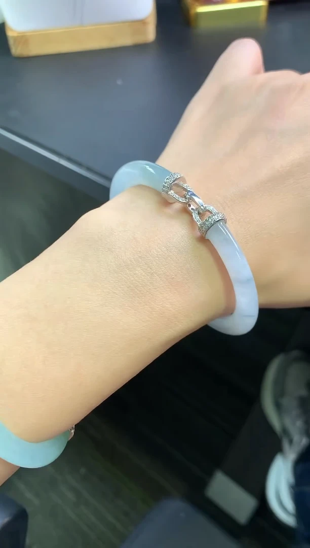 颈饰银S925镶嵌翡翠成品