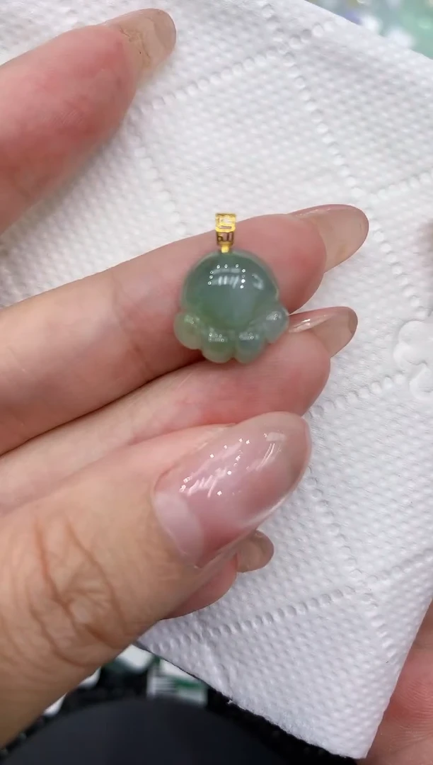 翡翠18K金镶嵌颈饰111111111111