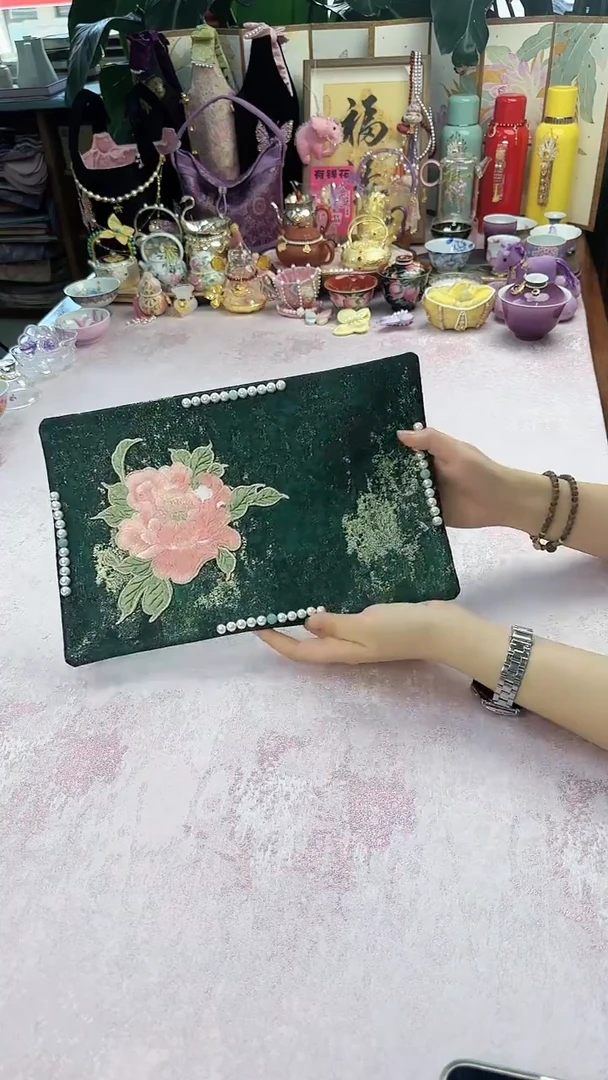 129 祖母绿牡丹花茶席