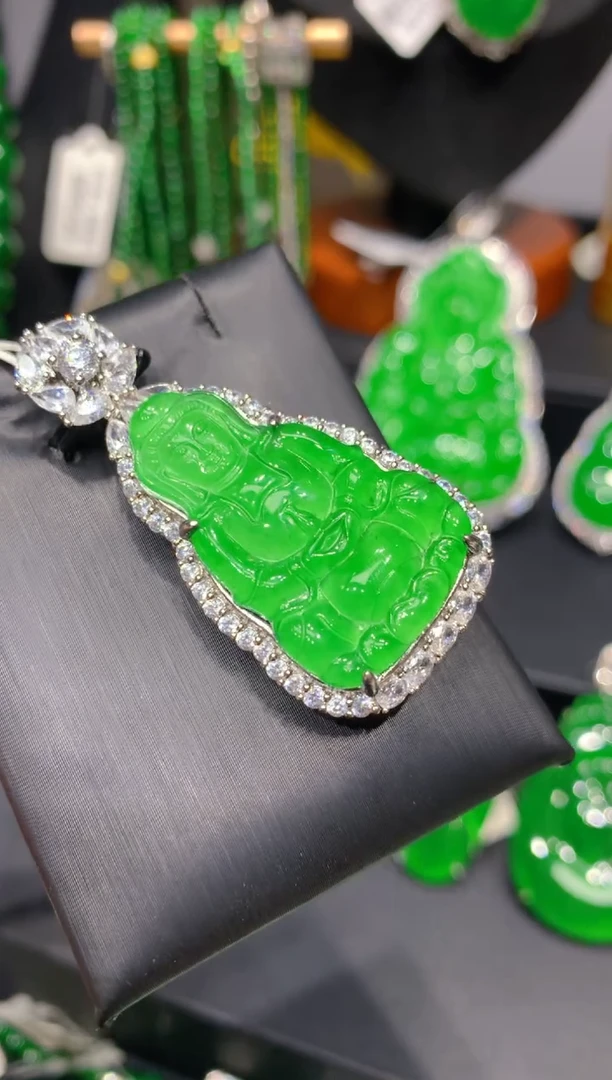 颈饰未镶嵌翡翠6一季