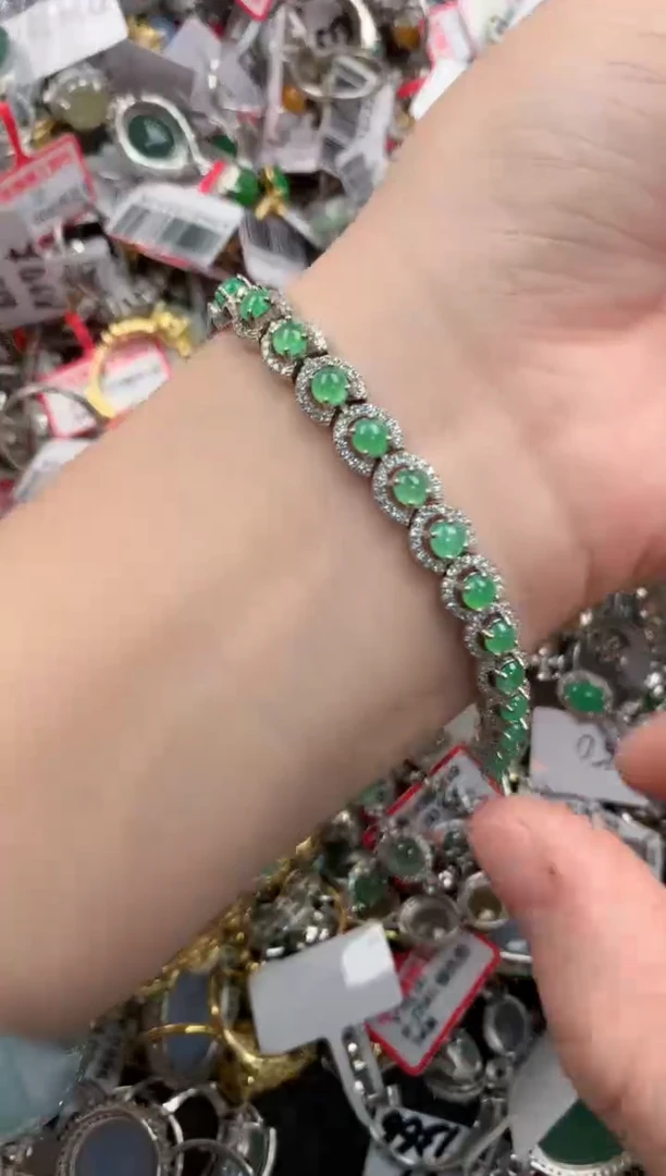 银S925镶嵌戒指翡翠v4444      4