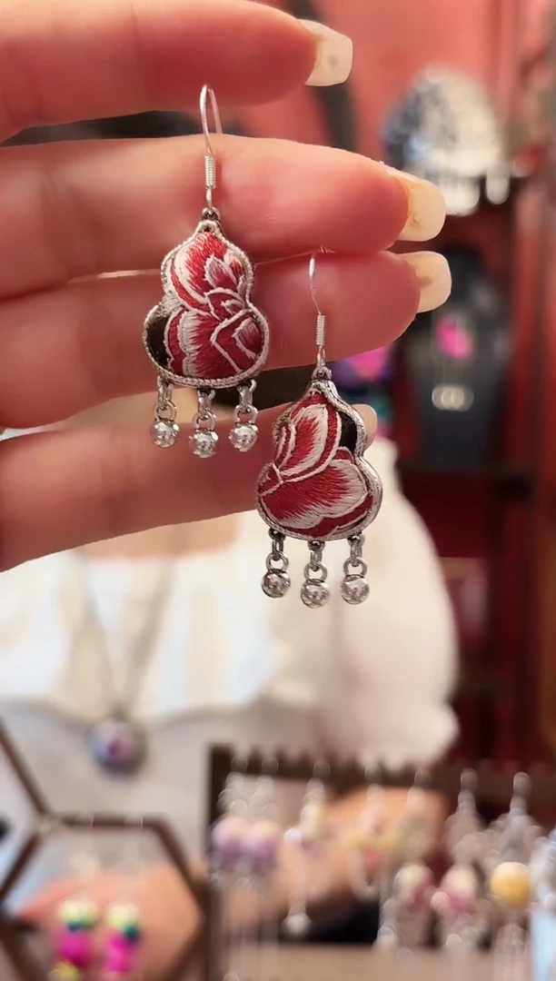 织绣云织谣民族风精美饰品252