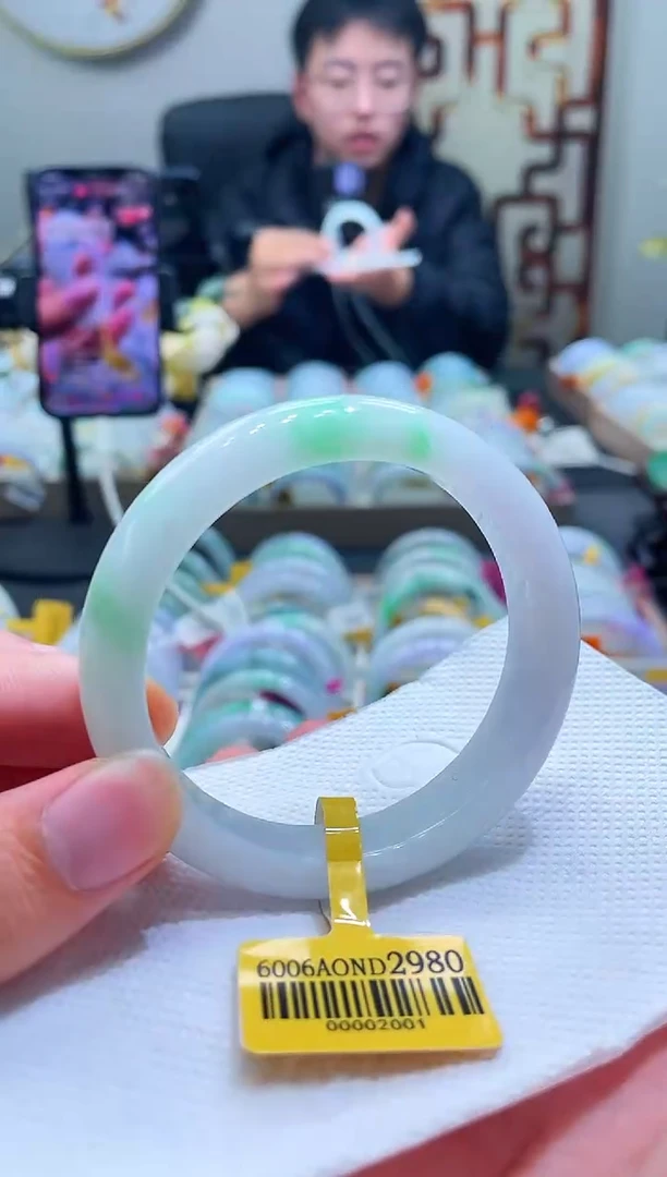 未镶嵌手镯翡翠135-55