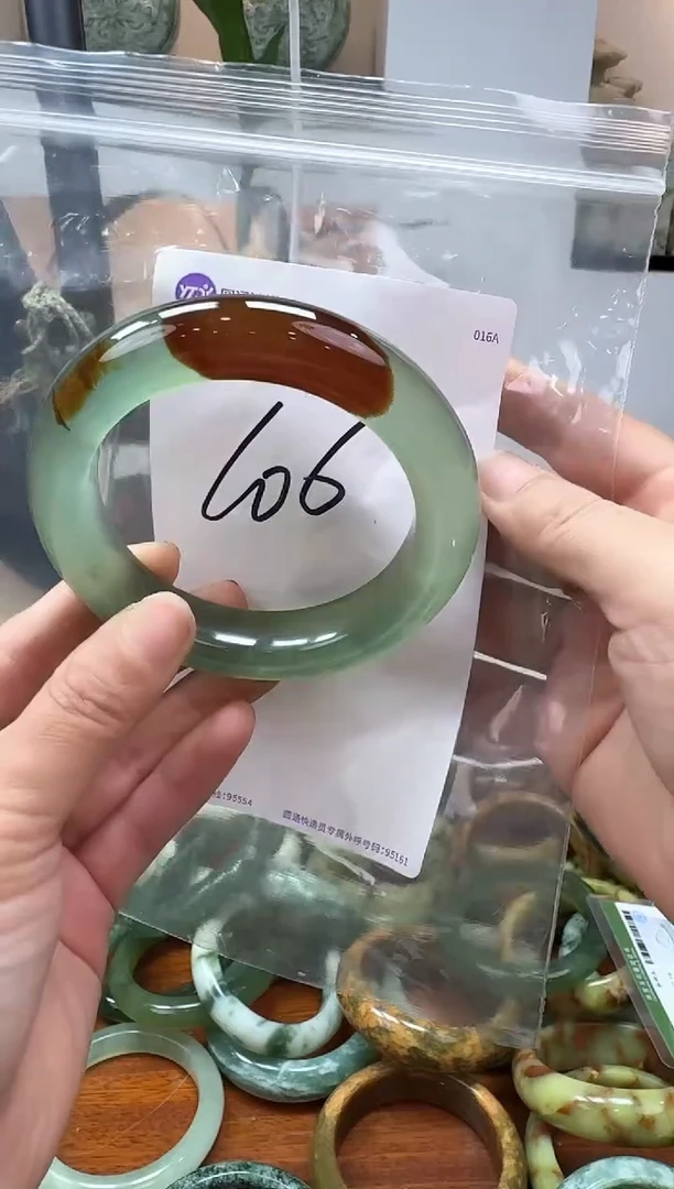 岫玉未镶嵌手镯森***李60圈口106