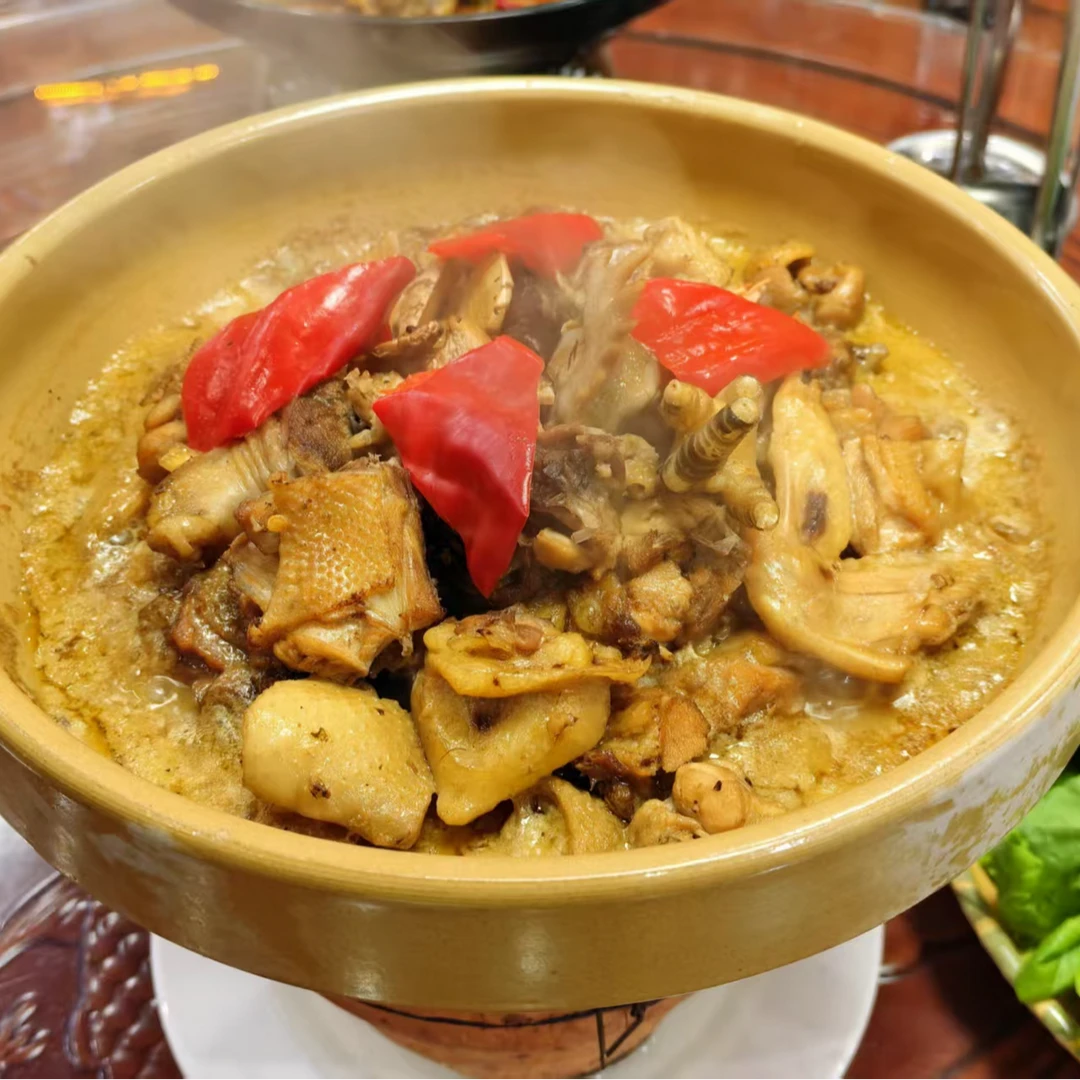 农家散养两年以上桃源土鸡汤走地鸡加热即食