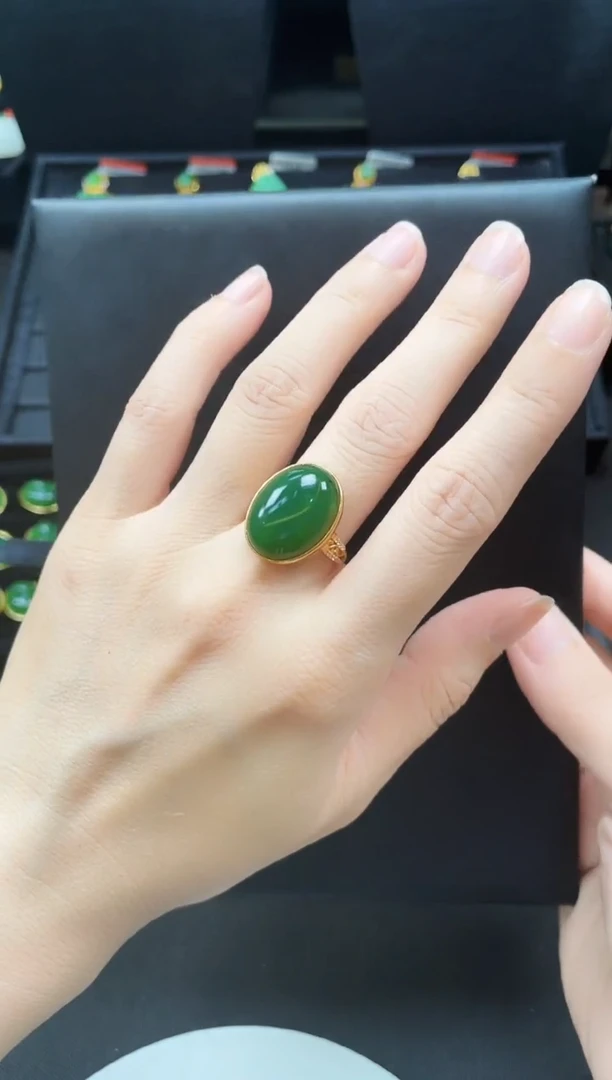 银S925镶嵌戒指和田玉多样性发一