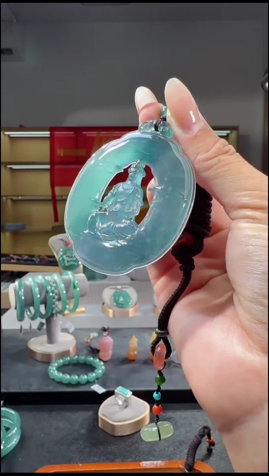 吊坠(不含链)未镶嵌翡翠观音