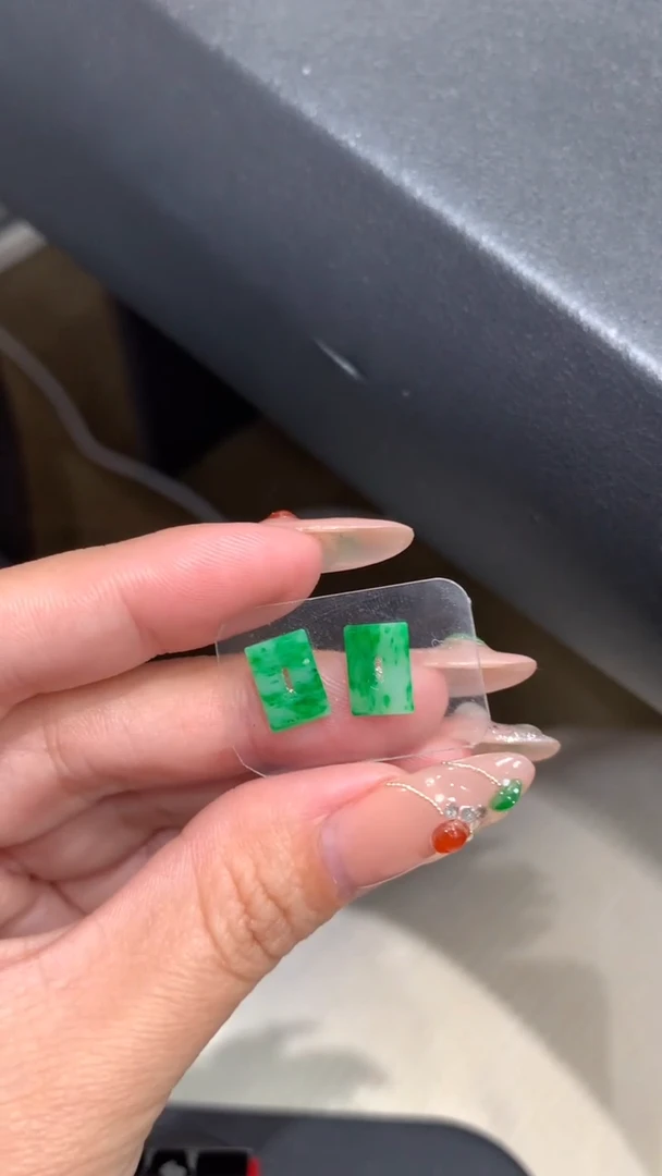 【闪购商品】定制翡翠未镶嵌翡翠