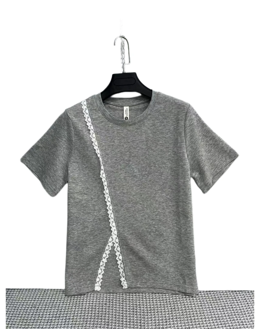 2598  蕾丝装饰  设计感  高级感 时尚  舒适  T恤