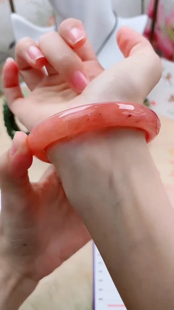 石英质玉手镯未镶嵌L96微色差60.6mm