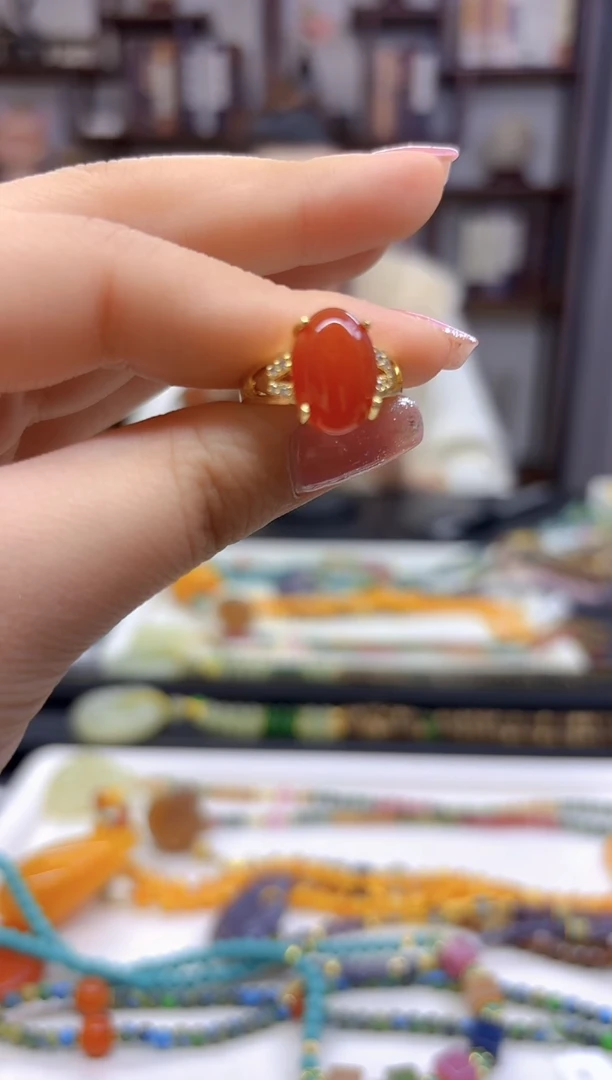 【闪购商品】玛瑙/玉髓戒指银S925镀金镶嵌J106