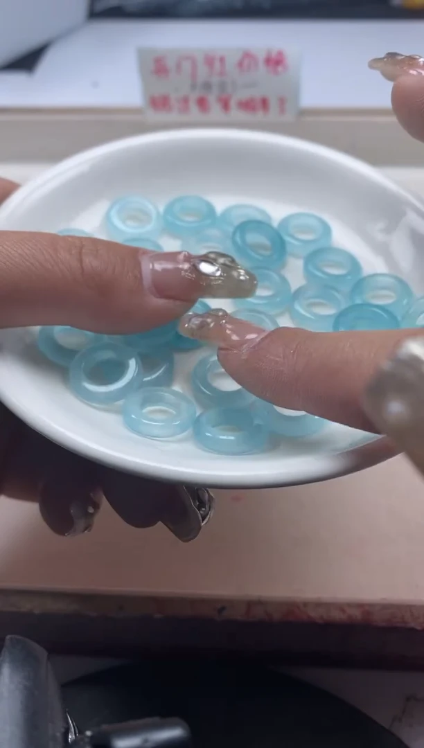 【闪购商品】玛瑙/玉髓颈饰未镶嵌x1006冰川蓝玛瑙跑环*5颗