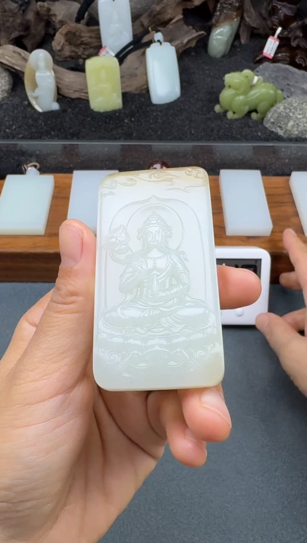 颈饰未镶嵌和田玉2