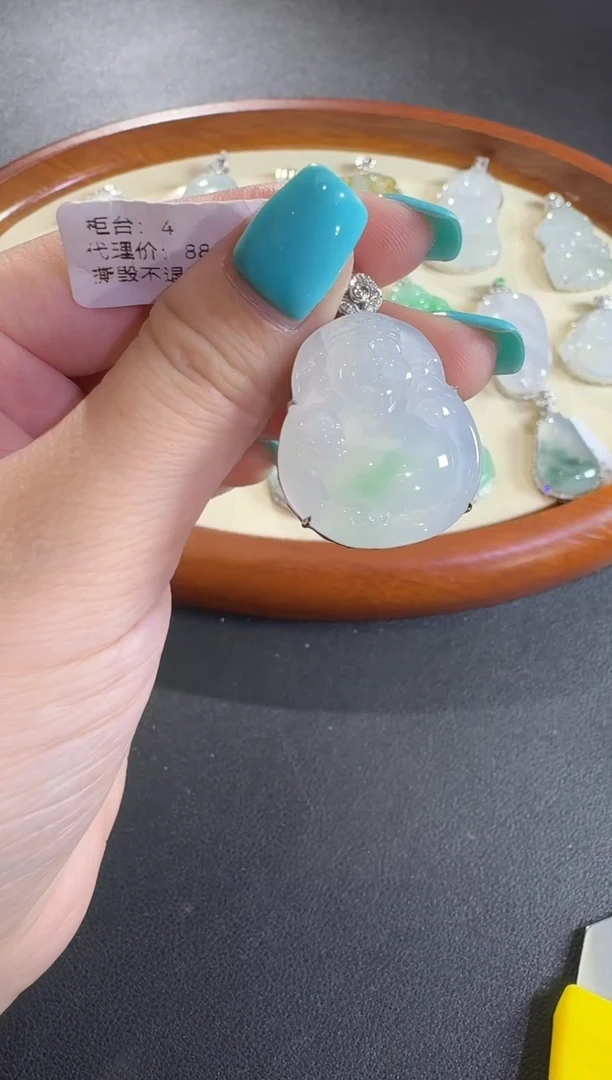吊坠(不含链)18K金镶嵌翡翠【源头工厂】钻石镶嵌
