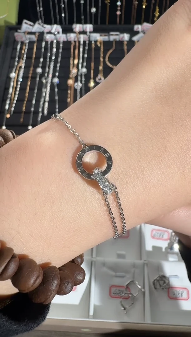 18K金镶嵌手链钻石3.5g