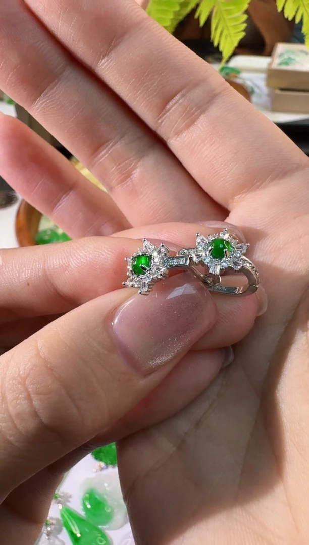 【闪购商品】翡翠耳饰银S925镶嵌A货翡翠耳饰