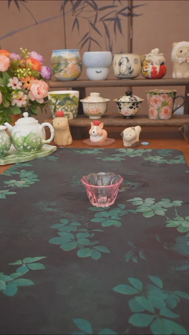 【落单】粉琉璃花口品茗杯