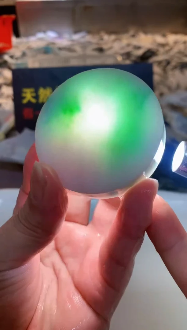 翡翠未镶嵌颈饰0朱0翡翠珠宝595