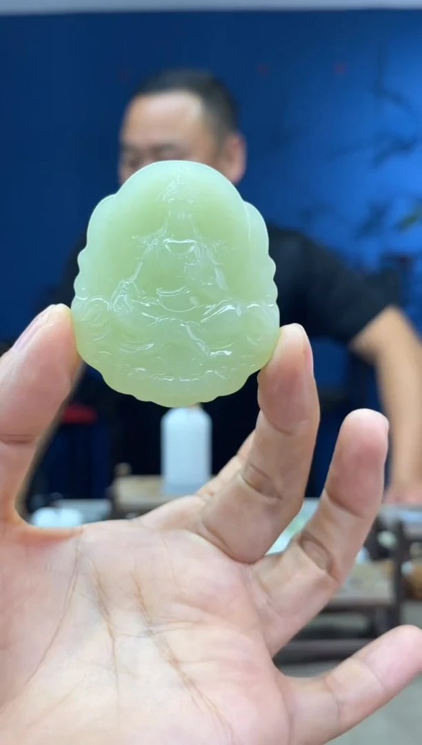 和田玉未镶嵌颈饰1