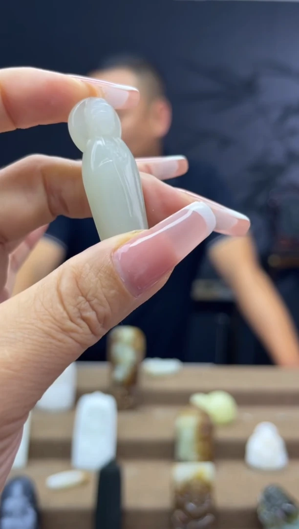 颈饰未镶嵌和田玉11
