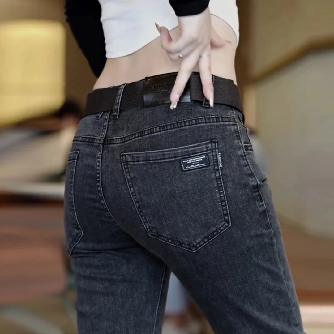 2025新款夏季男士牛仔裤高端弹力修身小脚裤纯黑色百搭牛仔裤男款