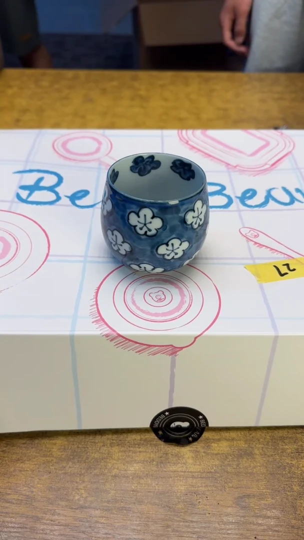 瓷器瓷器瓷器瑕疵27粉饭盒套碗