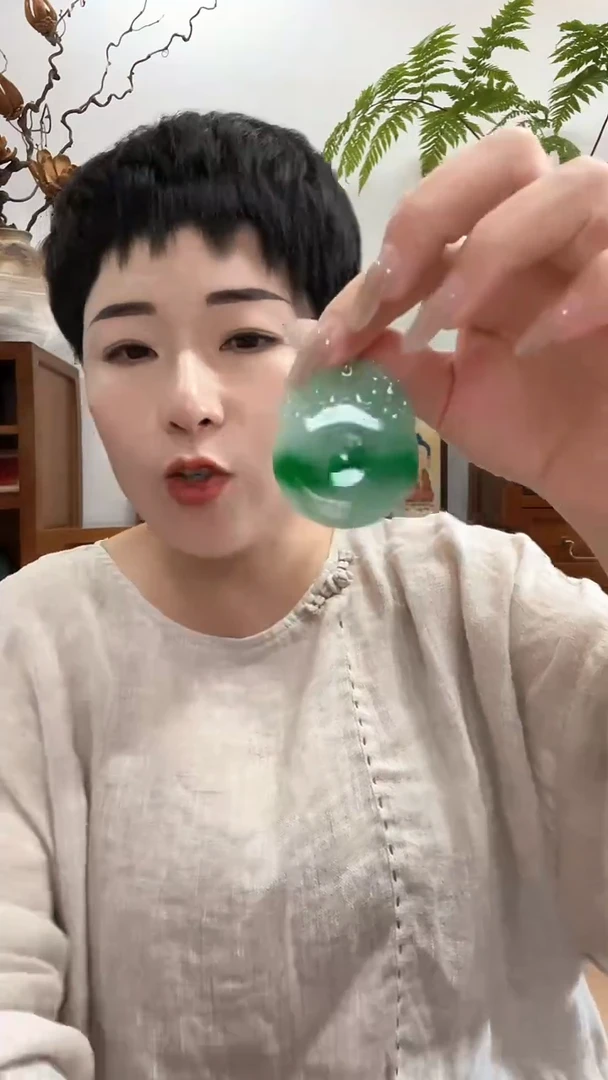 翡翠未镶嵌颈饰956