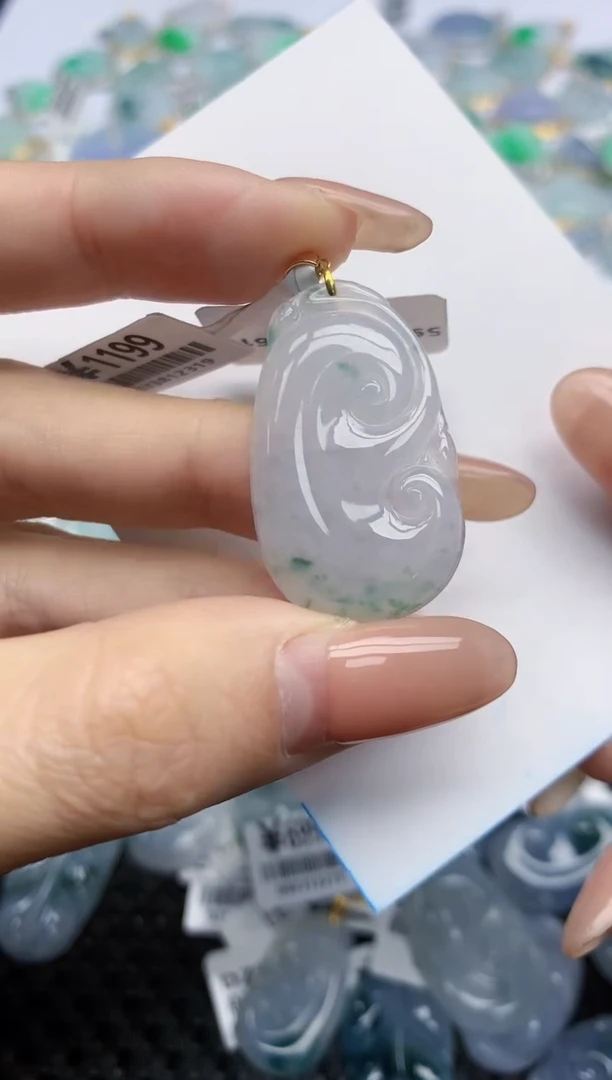 【闪购商品】翡翠挂件18K金镶嵌天然翡翠A货