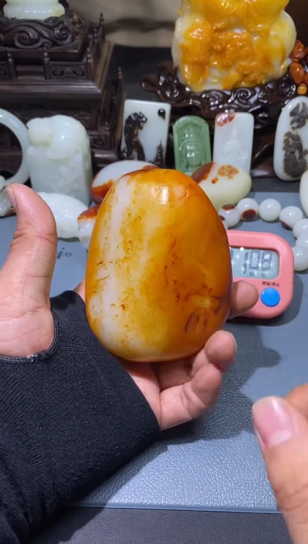 未镶嵌和田玉摆件张****.和田玉