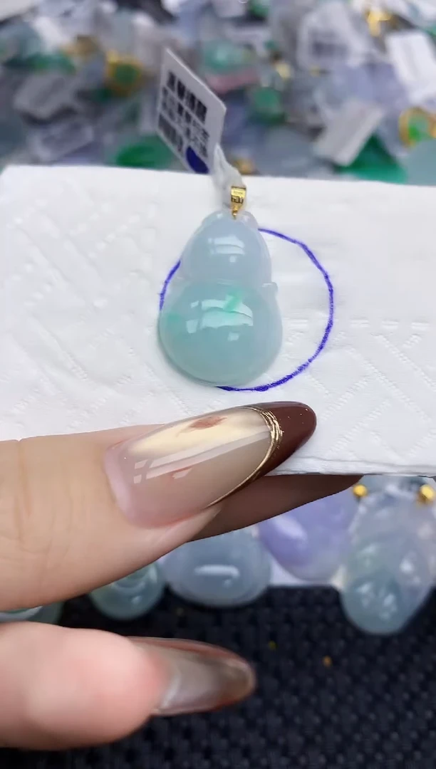 颈饰18K金镶嵌翡翠160   天然翡翠A货  百元以上9米证书费自理