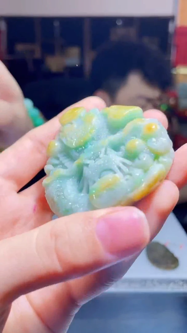 【闪购商品】翡翠吊坠(不含链)未镶嵌C107