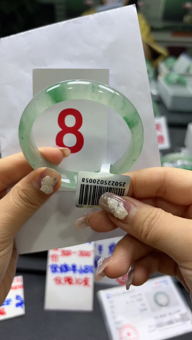 【闪购商品】石英质玉手镯未镶嵌螺+丽