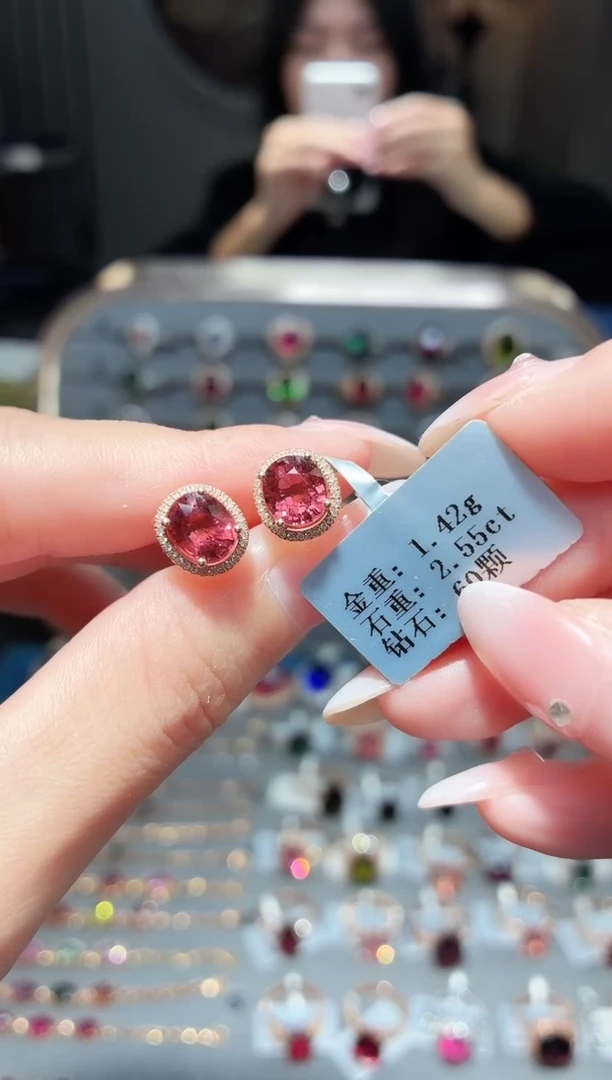 18K金镶嵌耳饰碧玺2.55配钻