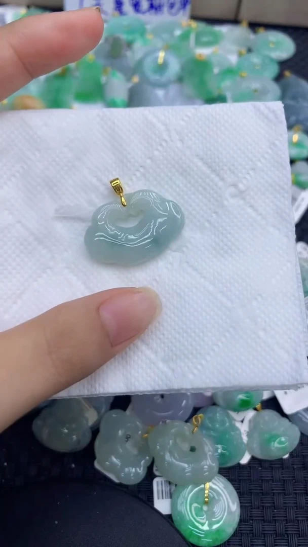 颈饰未镶嵌翡翠天然缅甸A货翡翠