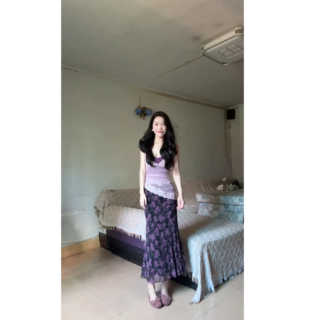 夏季新款纯欲不规则波点蕾丝吊带碎花上衣搭高腰显瘦半身裙套装女