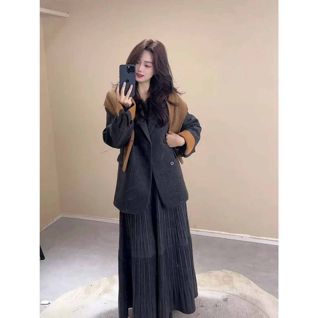 2025韩系高级感西装大衣百搭半身百褶裙配围巾三件套套装女【897】