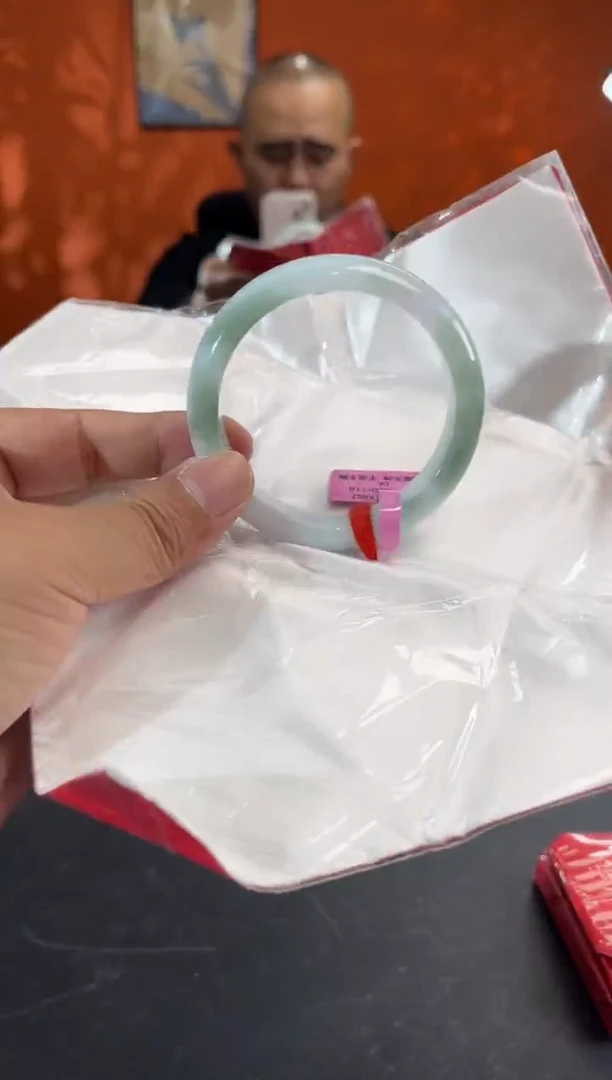 未镶嵌手镯翡翠9