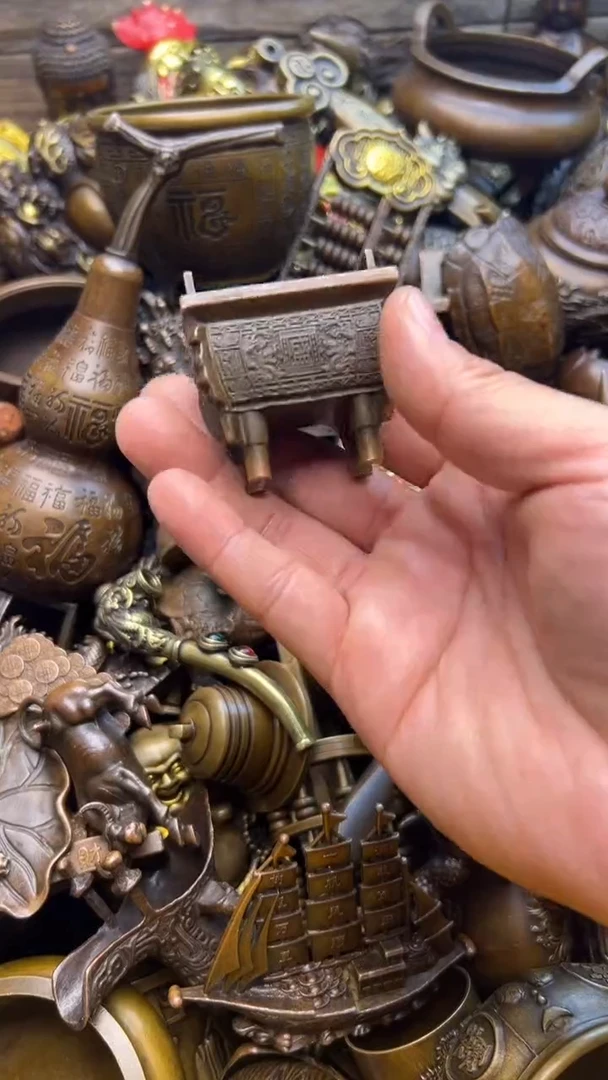 精美铜器，点击下单