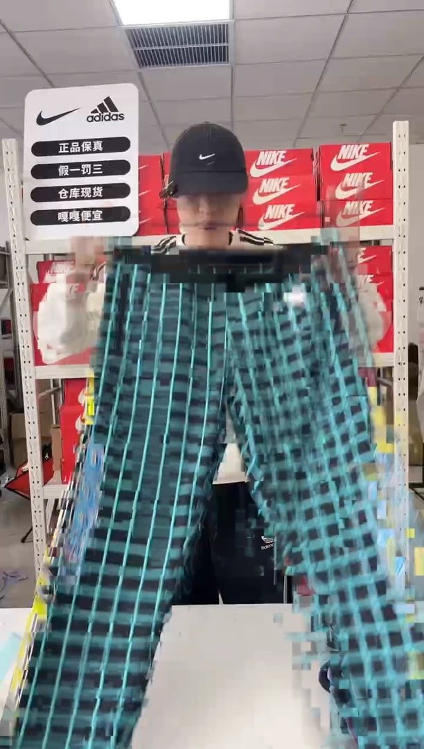 编689码闪购尺185码  Nike/耐克卫衣卫裤以直播间过款为主