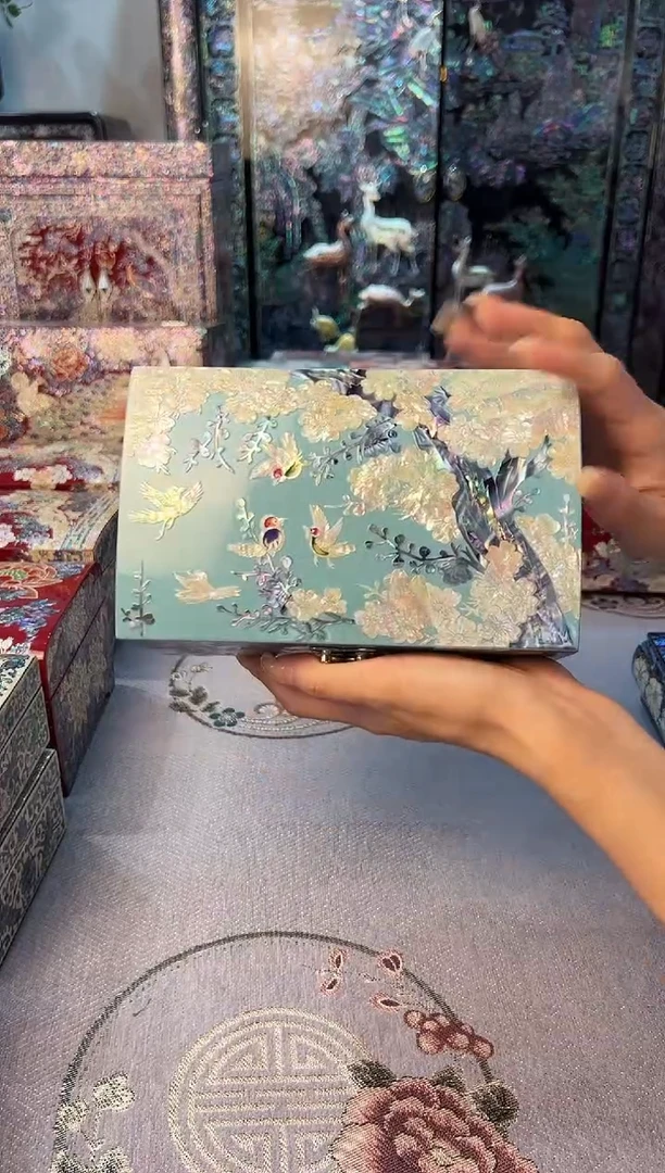 按扣绒布底·弘贝雅螺钿漆器文化馆