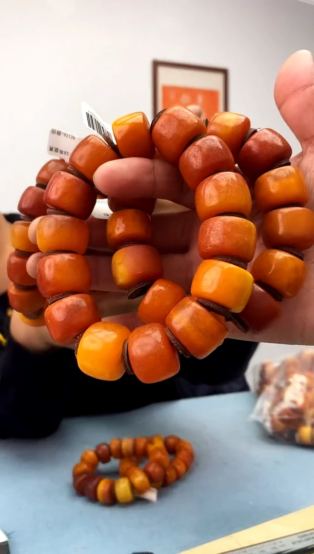 【闪购商品】蜜蜡珠宝奇石未镶嵌假一罚十，多样性发一件永久包退