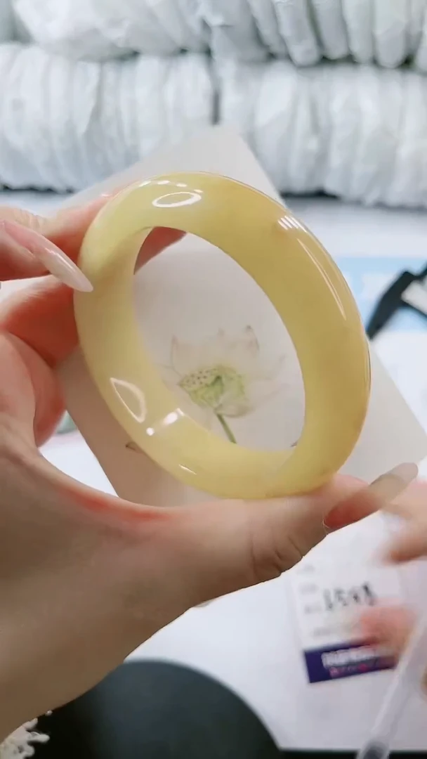 【闪购商品】石英质玉手镯未镶嵌多样性发货L598