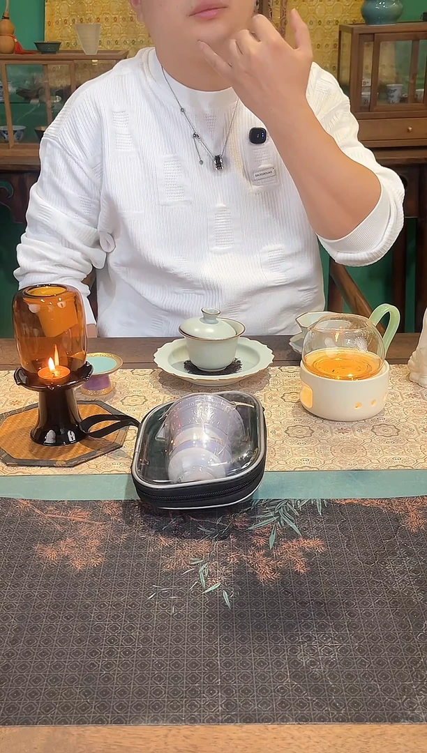 工厂直播间，紫色旅行套装